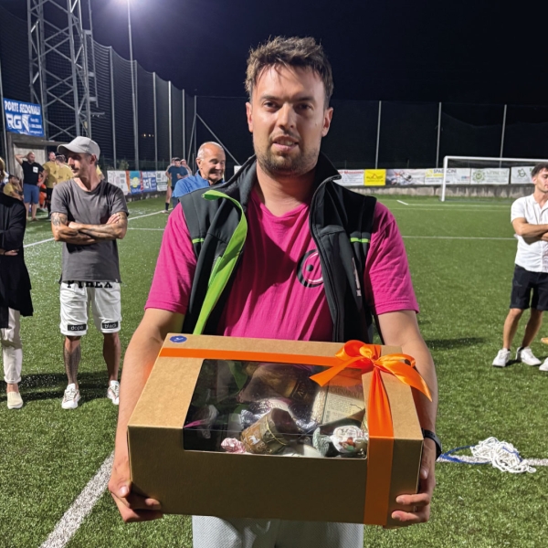 CONSEGNA CESTO A VITTORIO MAFFESSOLI